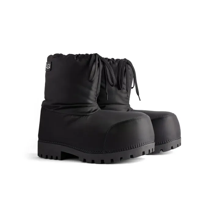 Balenciaga Boots and Derbies Men Men039s Alaska Low Boot In Black Black