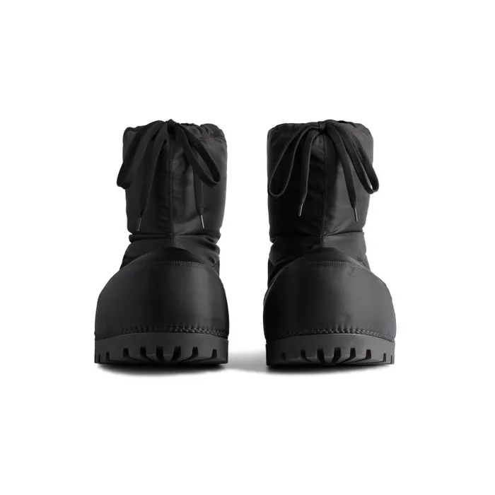 Balenciaga Boots and Derbies Men Men039s Alaska Low Boot In Black Black