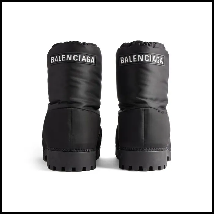 Balenciaga Boots and Derbies Men Men039s Alaska Low Boot In Black Black