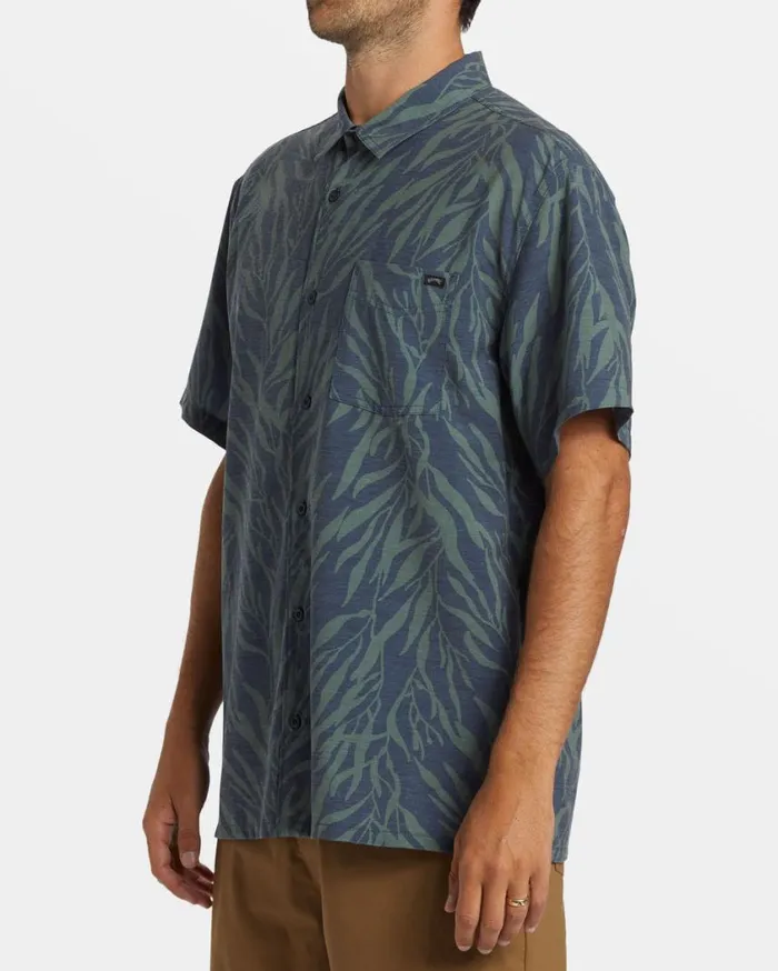 Billabong ADiv Surftrek Trail Short Sleeve Shirt Dusty Navy Mens Shirts Billabong ADiv Surftrek Trail Short Sleeve Shirt Dusty Navy Mens Shirts