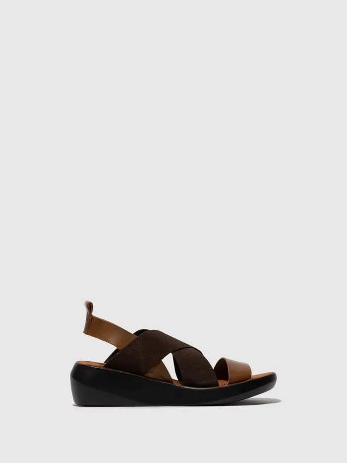 Crossover Sandals BAJI848FLY CAMEL Women Fly London Sandals