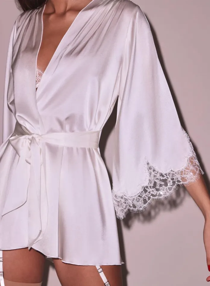 Fleur Du Mal Robes Daphne Lace Angel Sleeve Robe Ivory 8211 Women Fleur Du Mal Robes Daphne Lace Angel Sleeve Robe Ivory 8211 Women