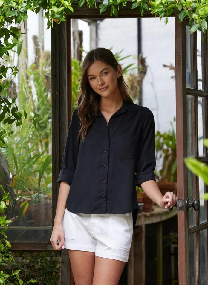 Long Sleeve Women Bella Dahl Shirt Tail Button Down 8211 Vintage Black Long Sleeve Women Bella Dahl Shirt Tail Button Down 8211 Vintage Black