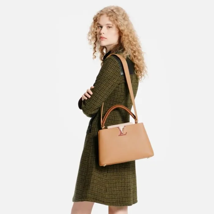 Louis Vuitton M20784 Capucines MM Arizona Wood 8211 Louis Vuitton Handbag Store Women Louis Vuitton Capucines Bag