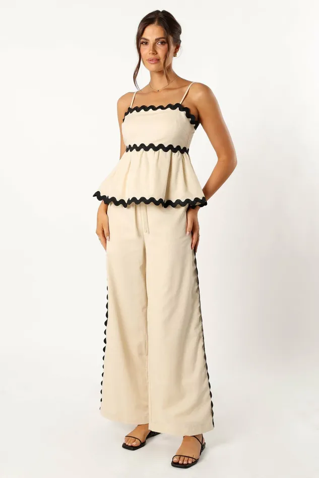 Matching Sets Women Petal and Pup Mollymook Top Cream Black
