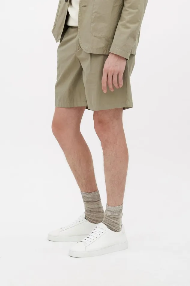 Men Benn Relaxed Typewriter Pleated Short Clay Norse Projects Shorts