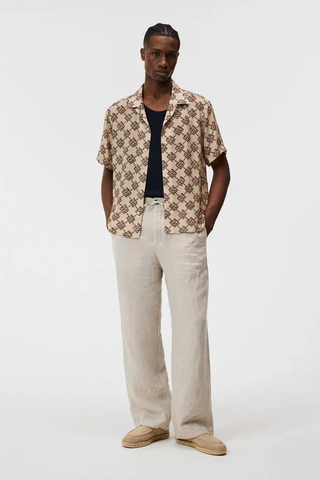 Men Donso Diamond JL Boxy Shirt Safari Beige JLindeberg Shirts Men Donso Diamond JL Boxy Shirt Safari Beige JLindeberg Shirts