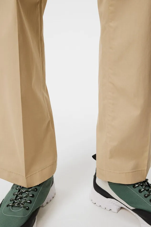 Men Dropper Light Cotton Pants Safari Beige JLindeberg Tailored Trousers Men Dropper Light Cotton Pants Safari Beige JLindeberg Tailored Trousers