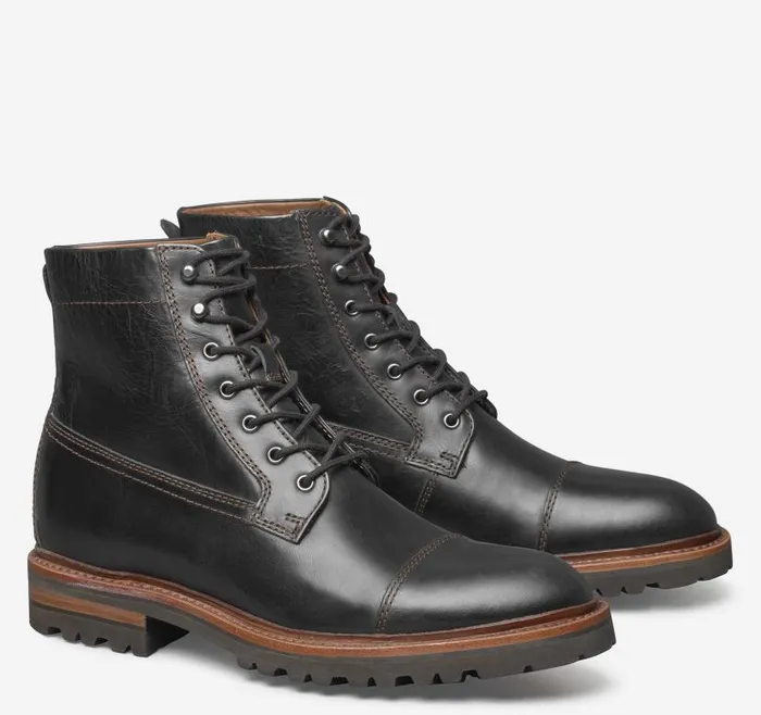 Men Johnston and Murphy Boots Dudley Lug Cap Toe Boot Black Full Grain