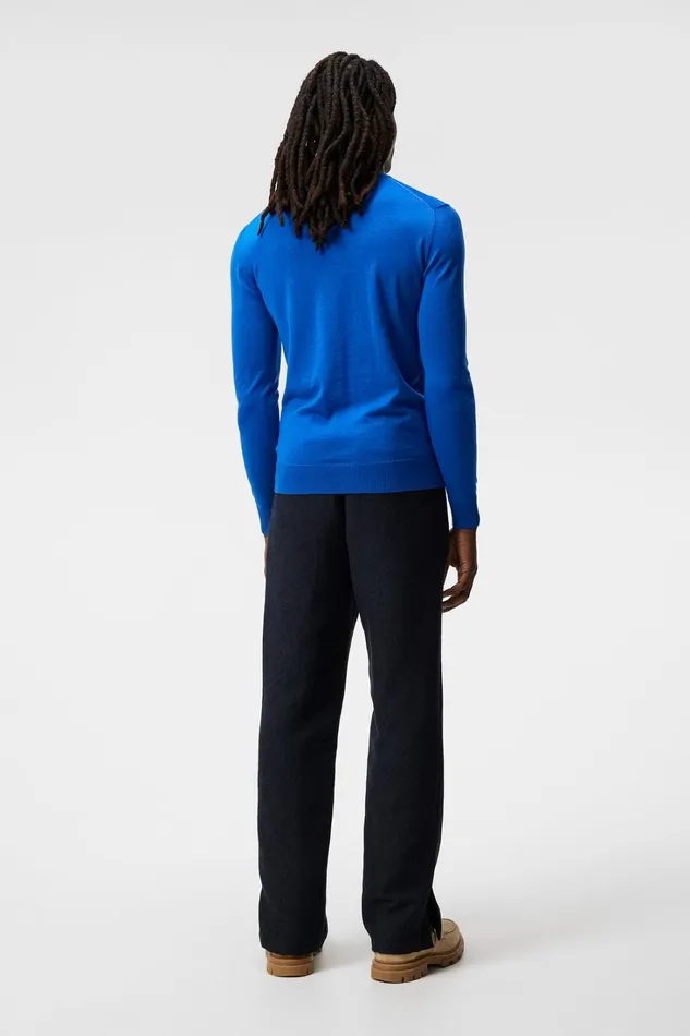 Men Lyle Light Merino Crew Neck Lapis Blue JLindeberg Knitwear Men Lyle Light Merino Crew Neck Lapis Blue JLindeberg Knitwear