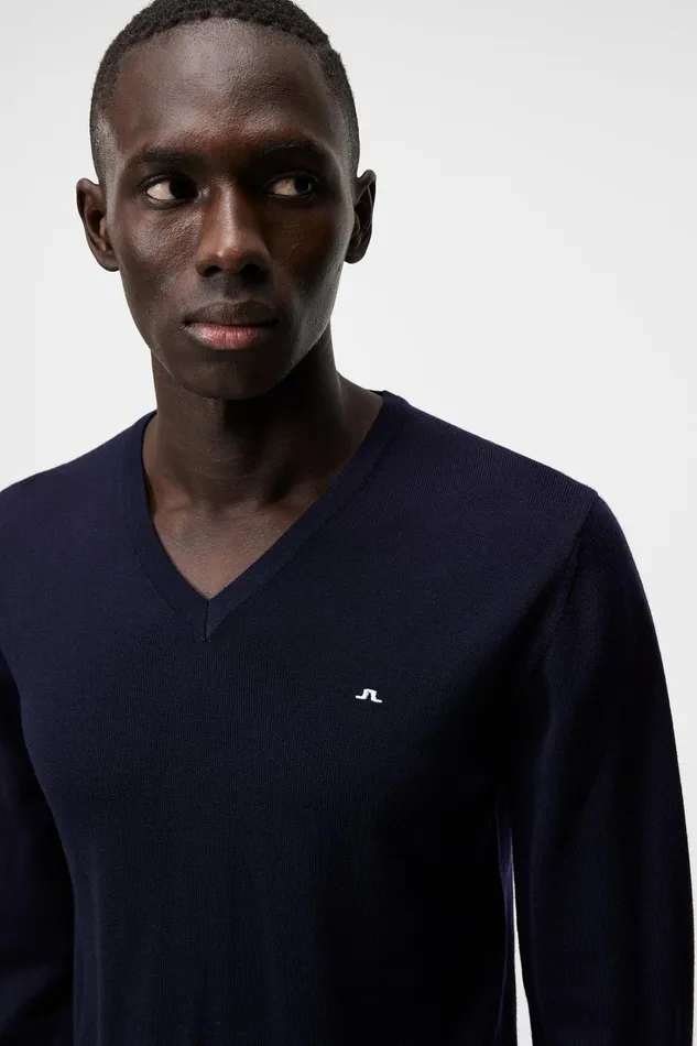 Men Lymann Merino Vneck Sweater Navy JLindeberg Knitwear Men Lymann Merino Vneck Sweater Navy JLindeberg Knitwear