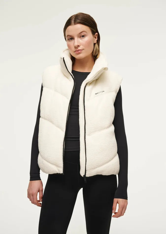 PE Nation FORTUNE VEST IN WHISPER WHITE Women Jackets