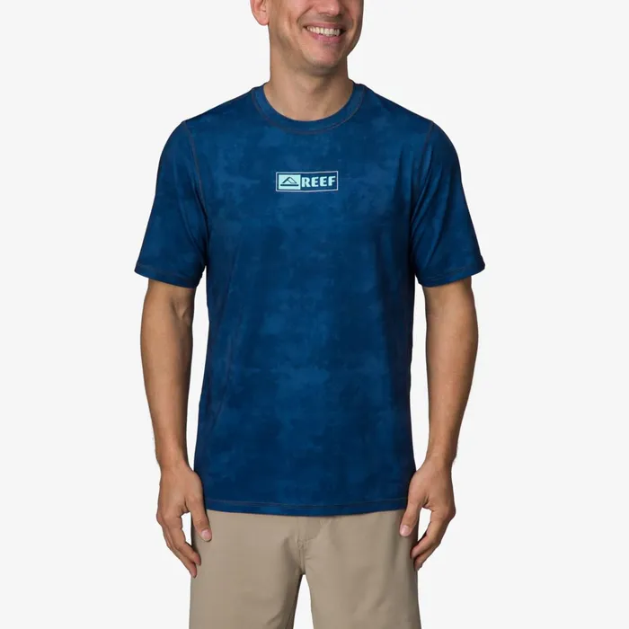 Reef Ellsworth Short Sleeve Surf Shirt Upf 50 Insigna Blue Water P Men Shirts and TShirts Reef Ellsworth Short Sleeve Surf Shirt Upf 50 Insigna Blue Water P Men Shirts and TShirts