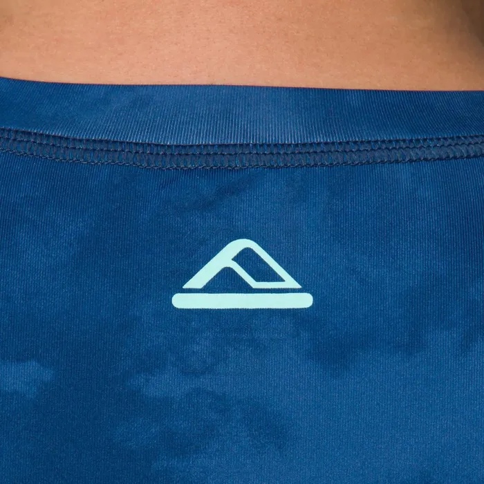 Reef Ellsworth Short Sleeve Surf Shirt Upf 50 Insigna Blue Water P Men Shirts and TShirts Reef Ellsworth Short Sleeve Surf Shirt Upf 50 Insigna Blue Water P Men Shirts and TShirts