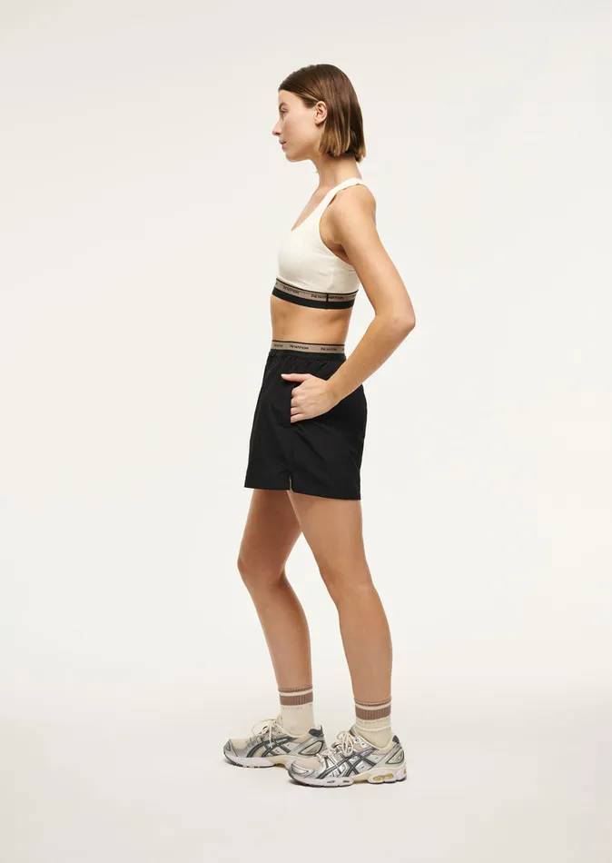 StudioSoft Women PE Nation AVANT SPORTS BRA IN WHISPER WHITE