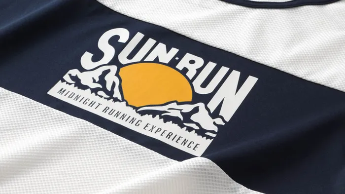 SUN RUN SINGLET 8211 OFF WHITEESTATE BLUE Women Karhu Running Apparel