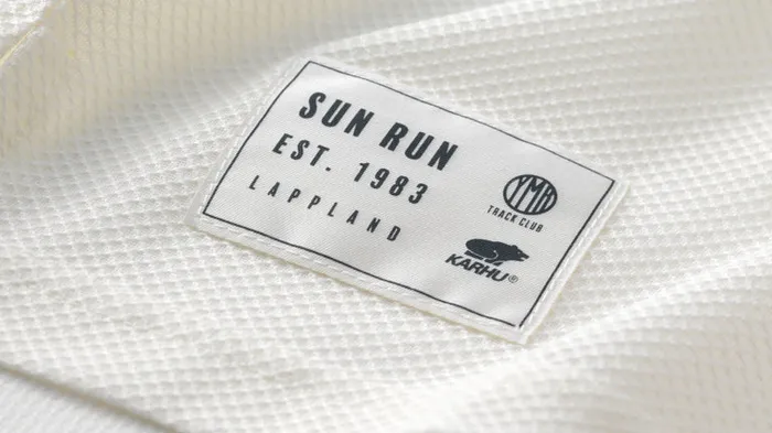 SUN RUN SINGLET 8211 OFF WHITEESTATE BLUE Women Karhu Running Apparel