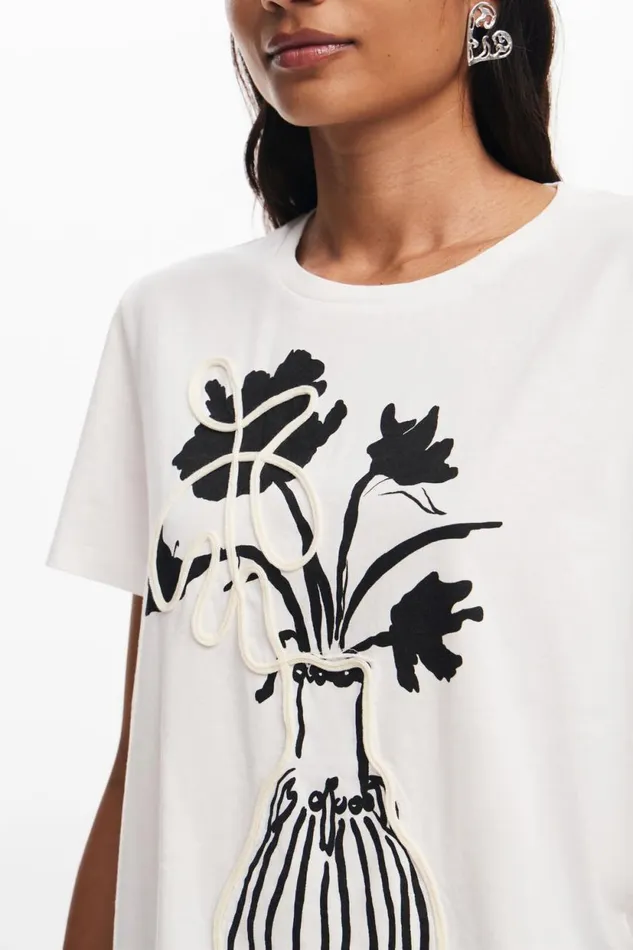 TShirts Women Desigual Plain Vase Tshirt White