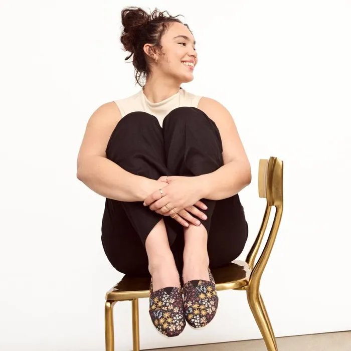 Toms TOMS Classics Alpargata Cloudbound Black Wildflowers 8211 Women Toms TOMS Classics Alpargata Cloudbound Black Wildflowers 8211 Women