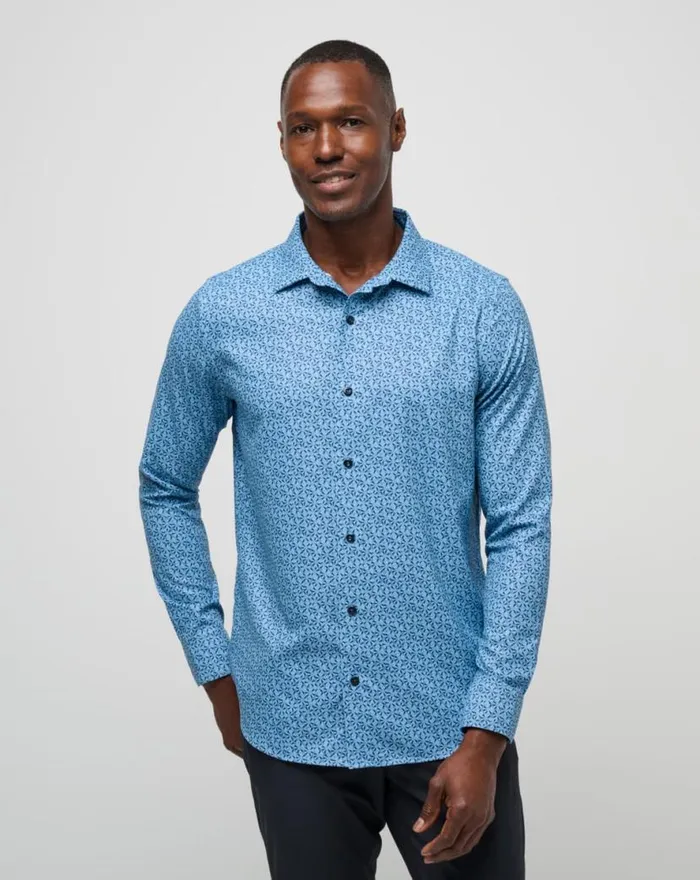 TravisMathew COUNTRY MILE LONG SLEEVE BUTTONUP Quiet Harbor Men ButtonUps