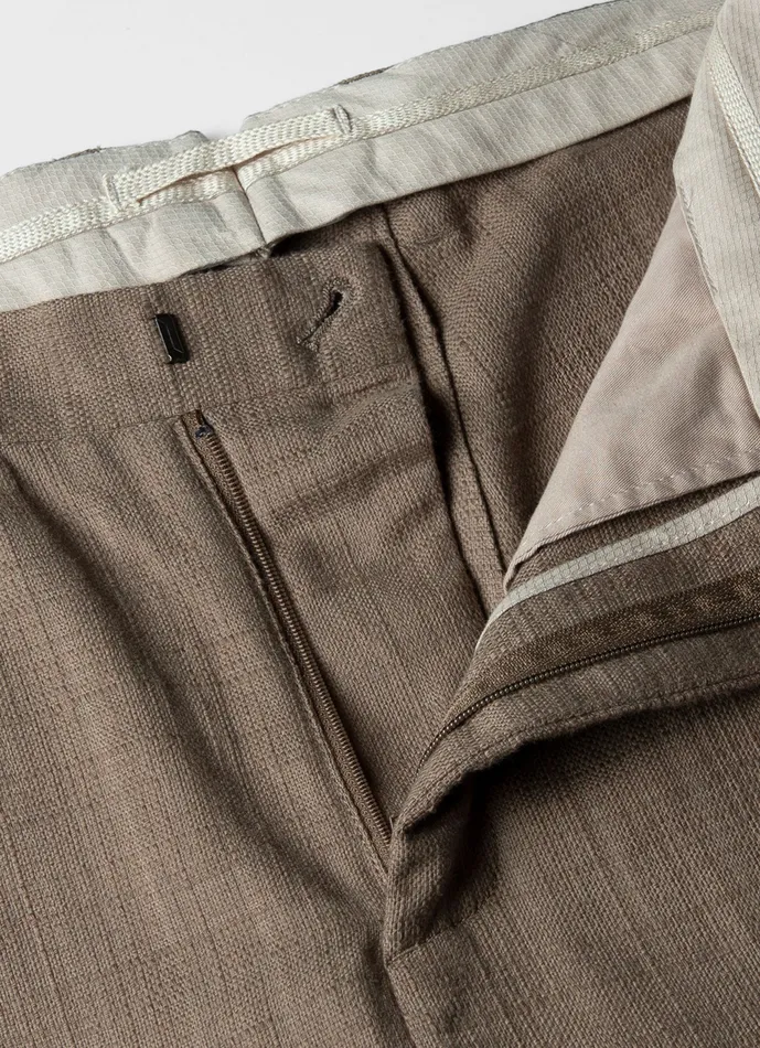 ussunspel Pants Men Cotton Raffia Pleat Trouser Dark Stone ussunspel Pants Men Cotton Raffia Pleat Trouser Dark Stone