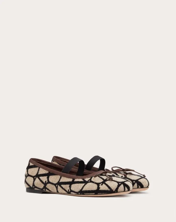 Valentino Ballerinas Woman Ballerina In Toile Iconographe For Woman In Beigeblack Beigeblack