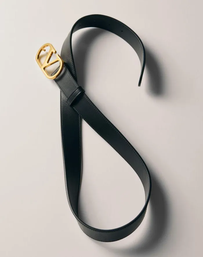 Valentino Belts Woman Vlogo Signature Belt In Shiny Calfskin 30 Mm For Woman In Black Black Valentino Belts Woman Vlogo Signature Belt In Shiny Calfskin 30 Mm For Woman In Black Black
