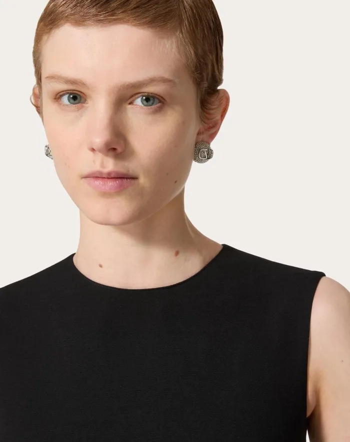 Valentino Jewelry Woman Vlogo Signature Metal And Swarovski Crystal Earrings For Woman In Gold Gold Valentino Jewelry Woman Vlogo Signature Metal And Swarovski Crystal Earrings For Woman In Gold Gold