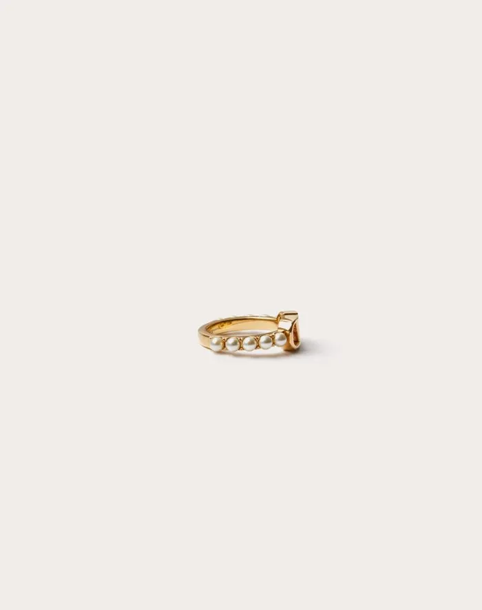 Valentino Jewelry Woman Vlogo Signature Metal Ring With Swarovski Pearls For Woman In Gold Gold Valentino Jewelry Woman Vlogo Signature Metal Ring With Swarovski Pearls For Woman In Gold Gold