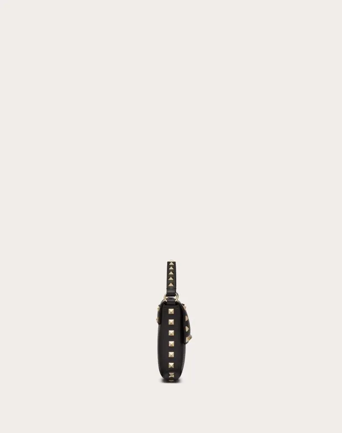 Valentino Mini Bags Woman Rockstud Grainy Calfskin Pouch For Woman In Poudre Poudre Valentino Mini Bags Woman Rockstud Grainy Calfskin Pouch For Woman In Poudre Poudre