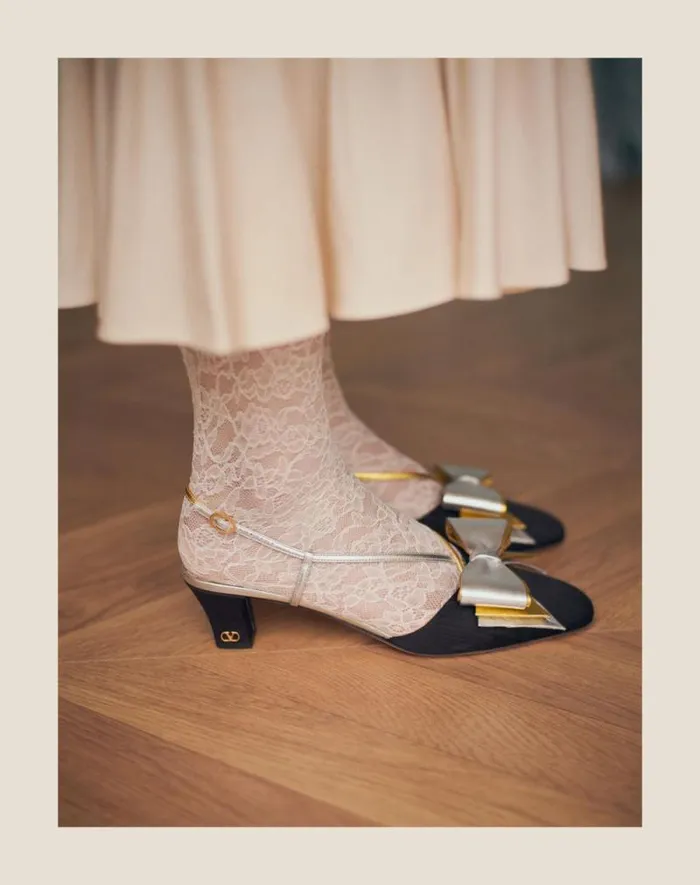 Valentino Pumps Woman Bowow Slingback Pumps In Moir Fabric 45mm For Woman In Pinksilver Pinksilver Valentino Pumps Woman Bowow Slingback Pumps In Moir Fabric 45mm For Woman In Pinksilver Pinksilver