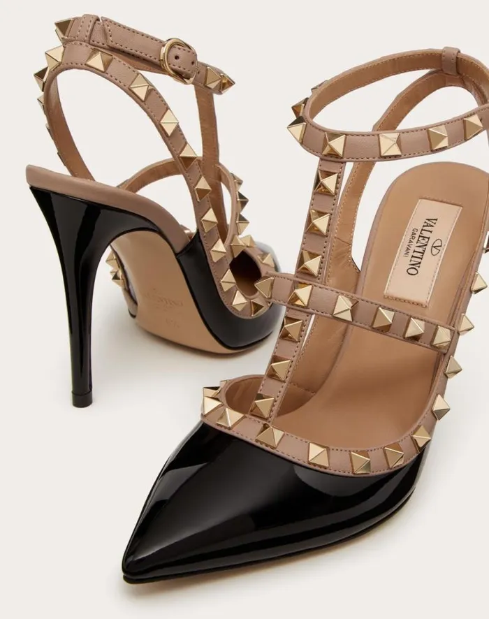 Valentino Pumps Woman Patent Rockstud Caged Pump 100mm For Woman In Poudre Poudre Valentino Pumps Woman Patent Rockstud Caged Pump 100mm For Woman In Poudre Poudre