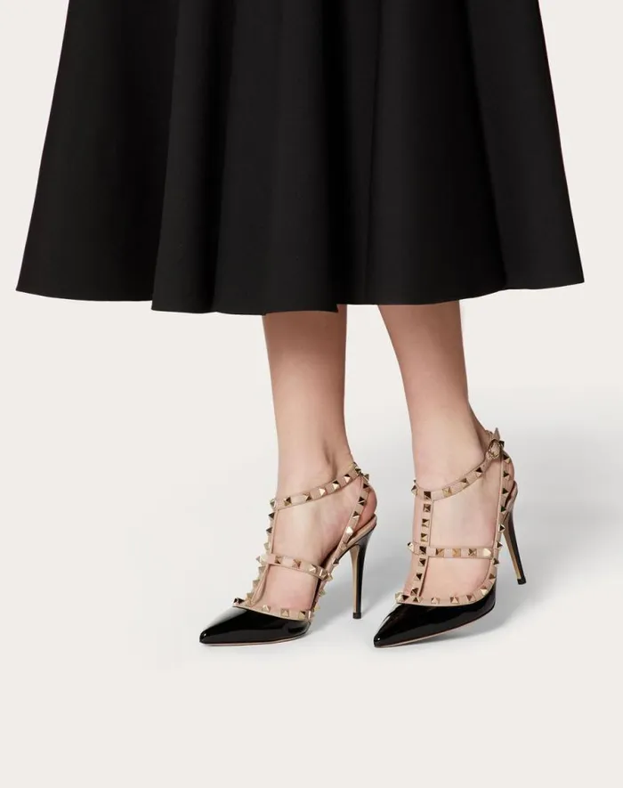 Valentino Pumps Woman Patent Rockstud Caged Pump 100mm For Woman In Poudre Poudre Valentino Pumps Woman Patent Rockstud Caged Pump 100mm For Woman In Poudre Poudre
