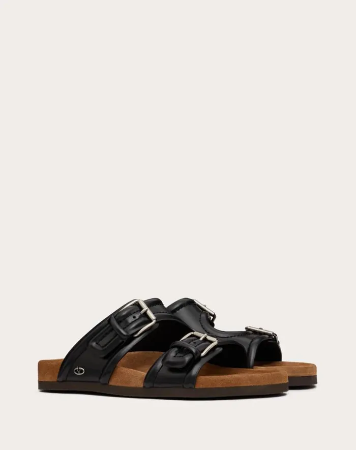 Valentino Sandals Man Fussfriend Calfskin Leather Slide Sandal For Man In Black Black Valentino Sandals Man Fussfriend Calfskin Leather Slide Sandal For Man In Black Black
