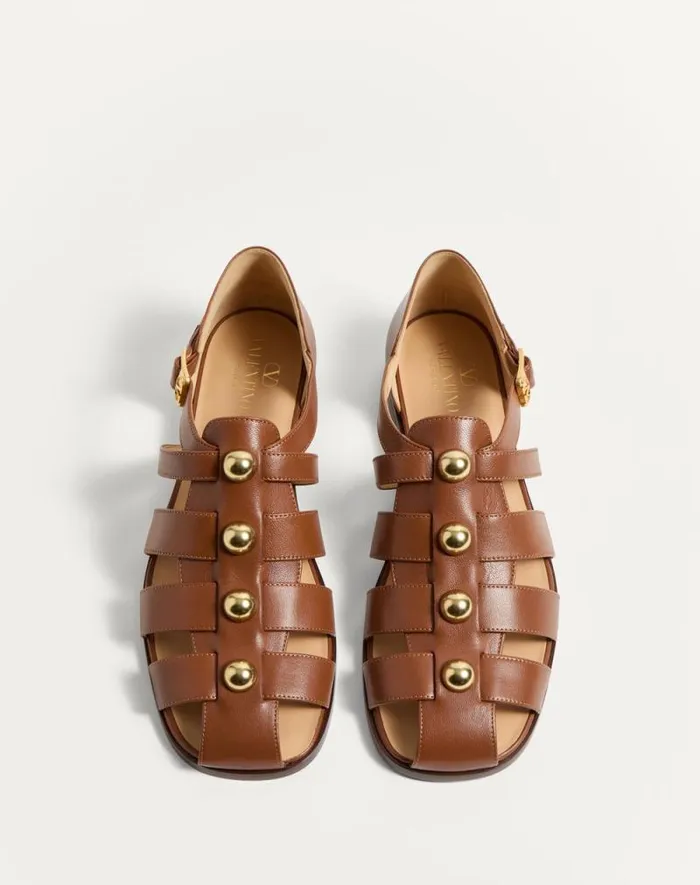 Valentino Sandals Man Studshield Fisherman Calfskin Sandal For Man In Black Black Valentino Sandals Man Studshield Fisherman Calfskin Sandal For Man In Black Black