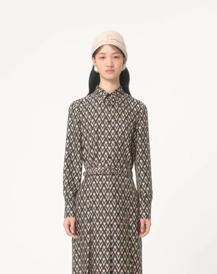 Valentino Shirts And Tops Woman Toute La V Twill Shirt For Woman In Blackivory Blackivory Valentino Shirts And Tops Woman Toute La V Twill Shirt For Woman In Blackivory Blackivory