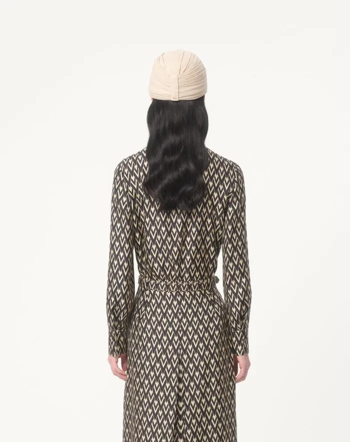 Valentino Shirts And Tops Woman Toute La V Twill Shirt For Woman In Blackivory Blackivory Valentino Shirts And Tops Woman Toute La V Twill Shirt For Woman In Blackivory Blackivory