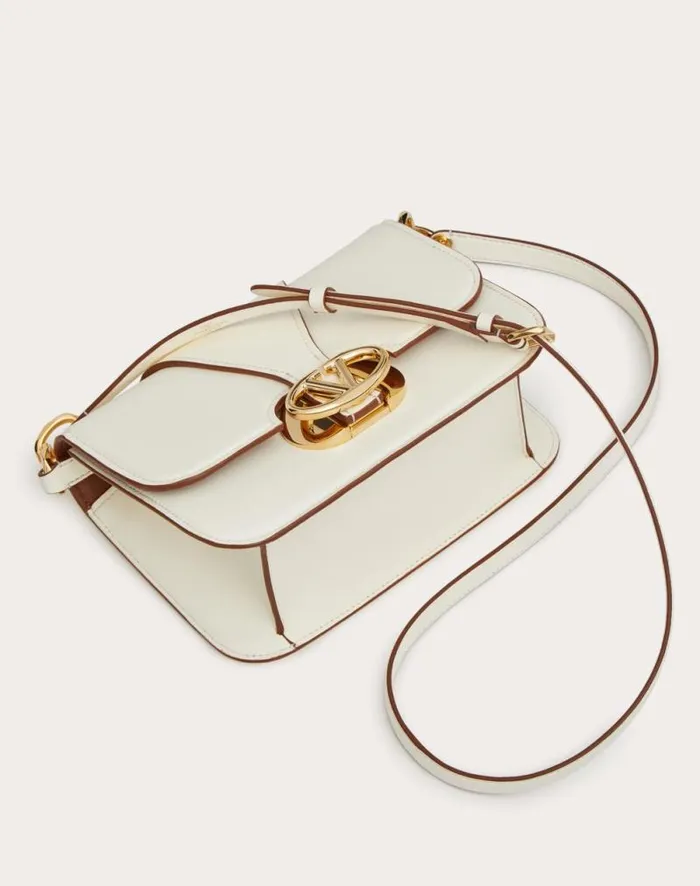 Valentino Shoulder Bags Woman Vlogo O039clock Small Nappa Leather Shoulder Bag With Chain For Woman In Ivory Ivory Valentino Shoulder Bags Woman Vlogo O039clock Small Nappa Leather Shoulder Bag With Chain For Woman In Ivory Ivory