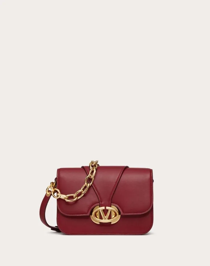 Valentino Shoulder Bags Woman Vlogo O039clock Small Nappa Leather Shoulder Bag With Chain For Woman In Ivory Ivory Valentino Shoulder Bags Woman Vlogo O039clock Small Nappa Leather Shoulder Bag With Chain For Woman In Ivory Ivory