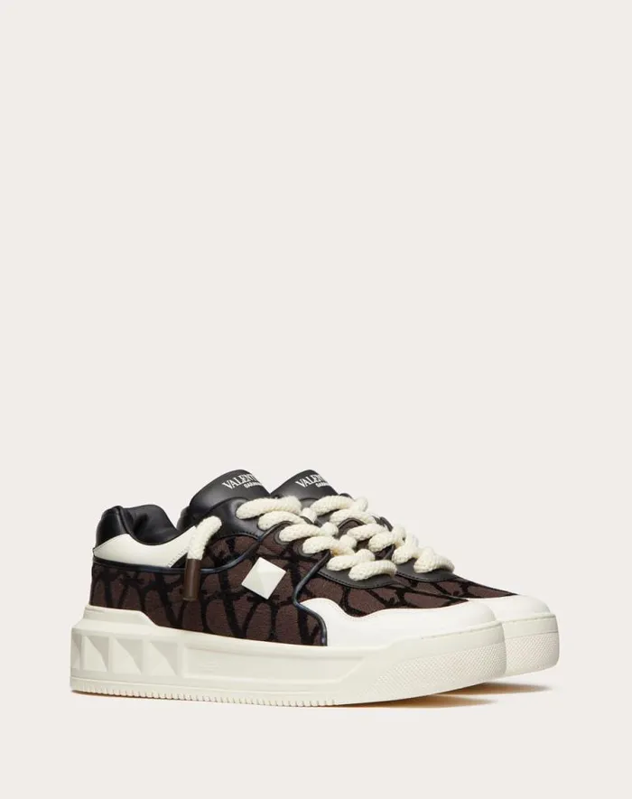 Valentino Sneakers Man One Stud Xl Lowtop Sneaker In Nappa Leather And Toile Iconographe Fabric For Man In Beigeblack Beigeblack
