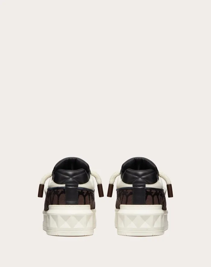 Valentino Sneakers Man One Stud Xl Lowtop Sneaker In Nappa Leather And Toile Iconographe Fabric For Man In Beigeblack Beigeblack