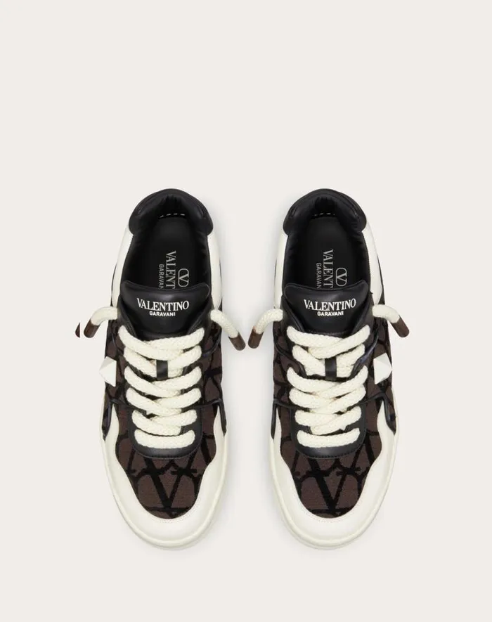 Valentino Sneakers Man One Stud Xl Lowtop Sneaker In Nappa Leather And Toile Iconographe Fabric For Man In Beigeblack Beigeblack