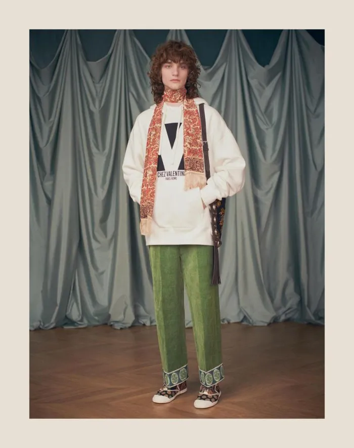 Valentino Tshirts And Sweatshirts Man Cotton Hooded Sweatshirt With Chez Valentino Print For Man In Ivory Ivory Valentino Tshirts And Sweatshirts Man Cotton Hooded Sweatshirt With Chez Valentino Print For Man In Ivory Ivory