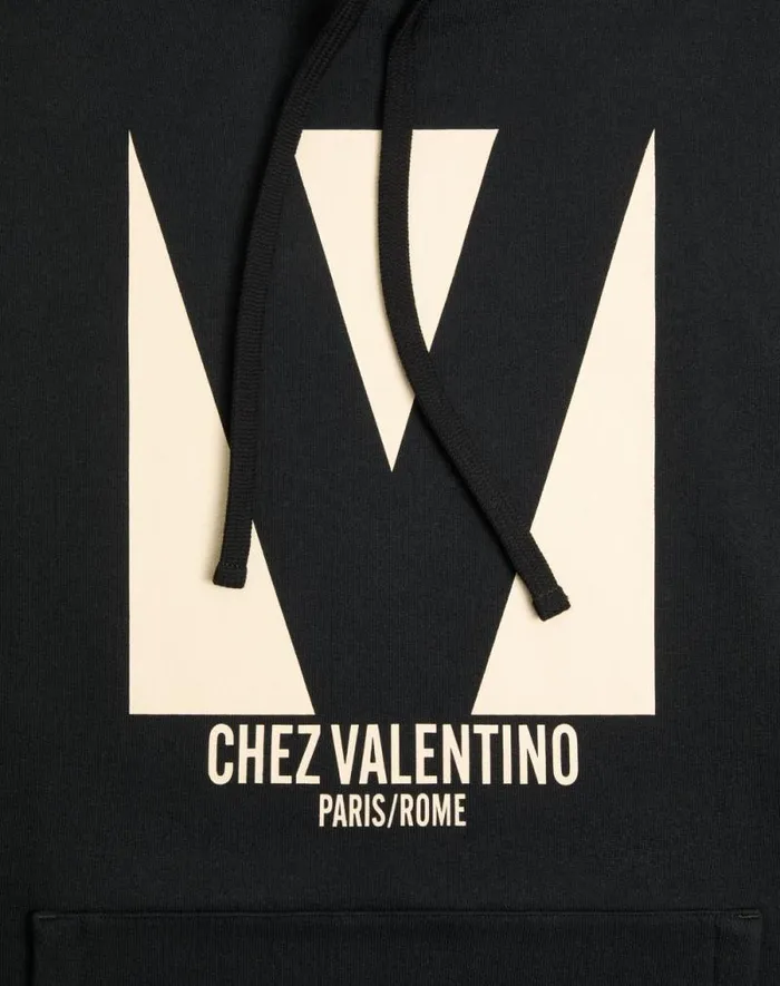 Valentino Tshirts And Sweatshirts Man Cotton Hooded Sweatshirt With Chez Valentino Print For Man In Ivory Ivory Valentino Tshirts And Sweatshirts Man Cotton Hooded Sweatshirt With Chez Valentino Print For Man In Ivory Ivory