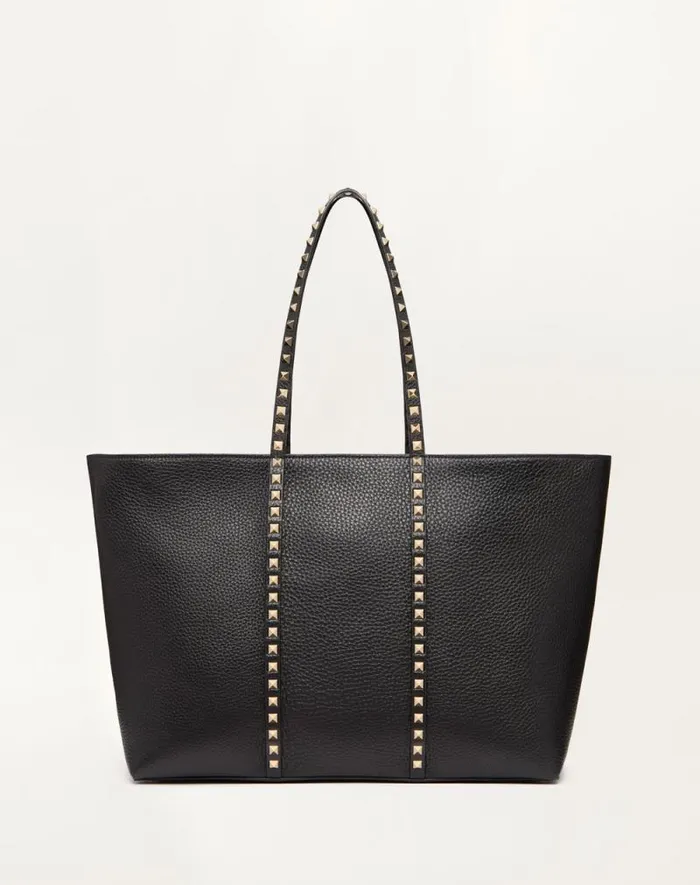 Valentino Totes Woman Valentino Garavani Rockstud Shopping Bag In Grainy Calfskin For Woman In Black Black Valentino Totes Woman Valentino Garavani Rockstud Shopping Bag In Grainy Calfskin For Woman In Black Black