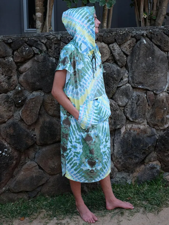 Volcom X Matador Packable Beach Poncho 8211 Tie Dye Mens Volcom Accessories