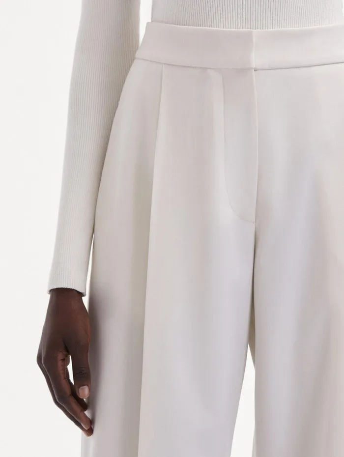 Wide Leg Wool Gabardine Pant Ivory Women Oscar De La Renta Pants and Skirts Wide Leg Wool Gabardine Pant Ivory Women Oscar De La Renta Pants and Skirts