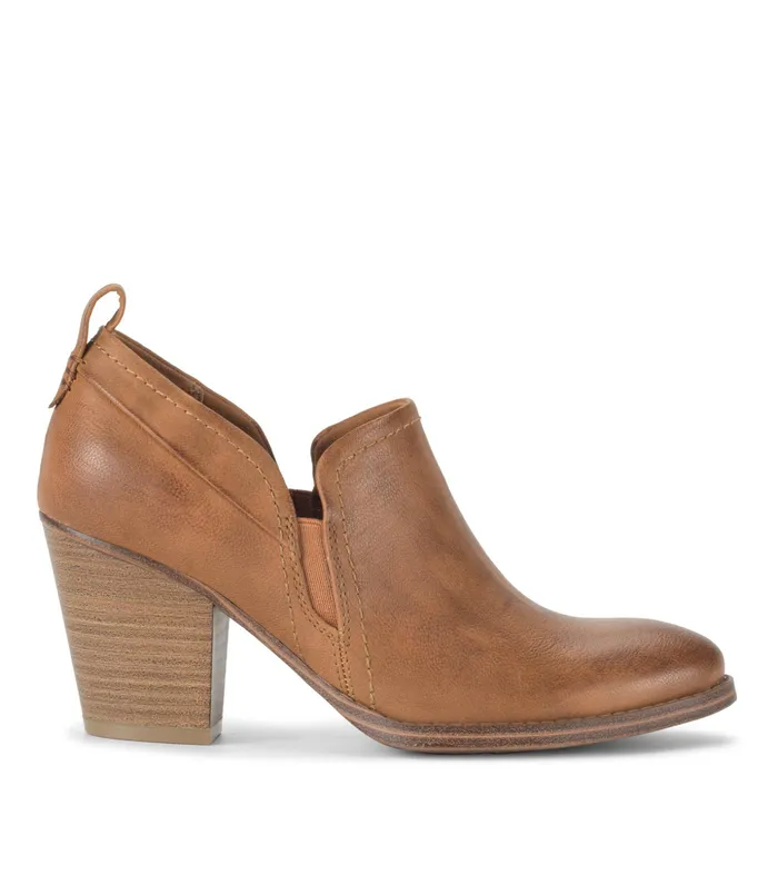 Women Baretraps Booties Caroline Ankle Bootie Cognac
