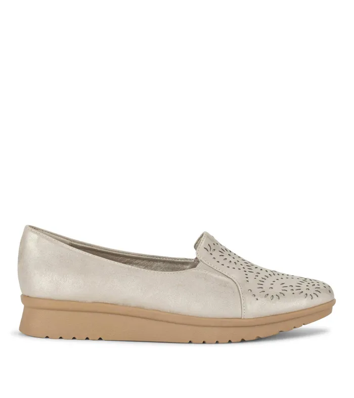 Women Baretraps Flats and Loafers Amry Slip On Loafer Champagne