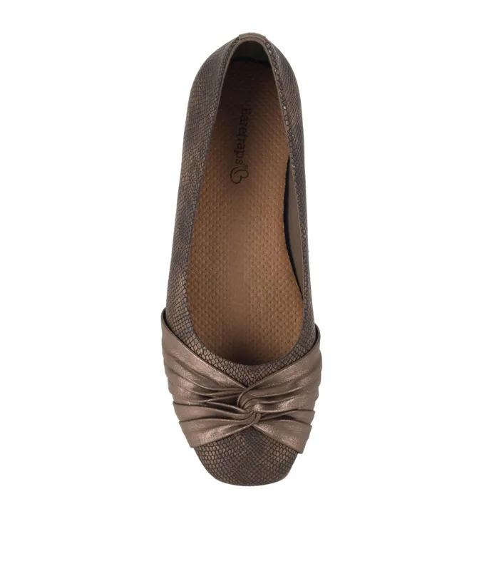 Women Baretraps Flats and Loafers Chainey Casual Flat Taupe Metallic